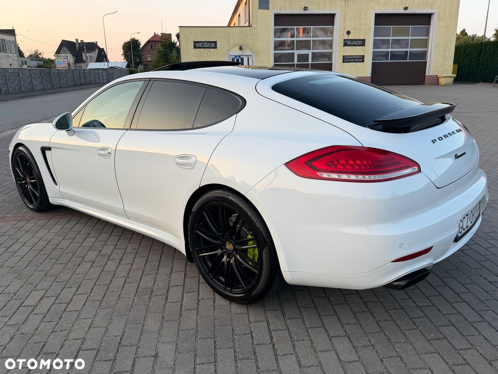 Porsche Panamera 4 Edition - 28