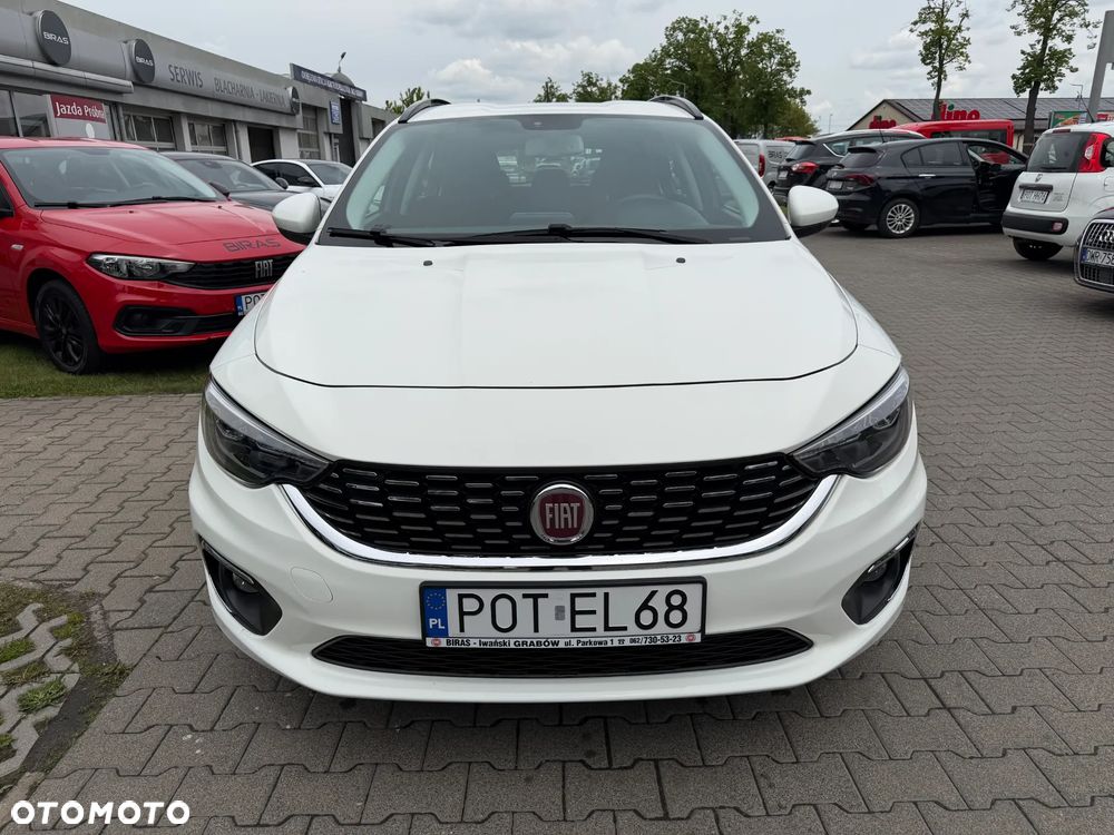 Fiat Tipo 1.6 MultiJet DCT Lounge - 2