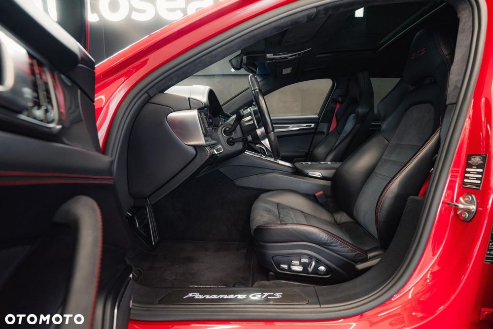 Porsche Panamera GTS - 14