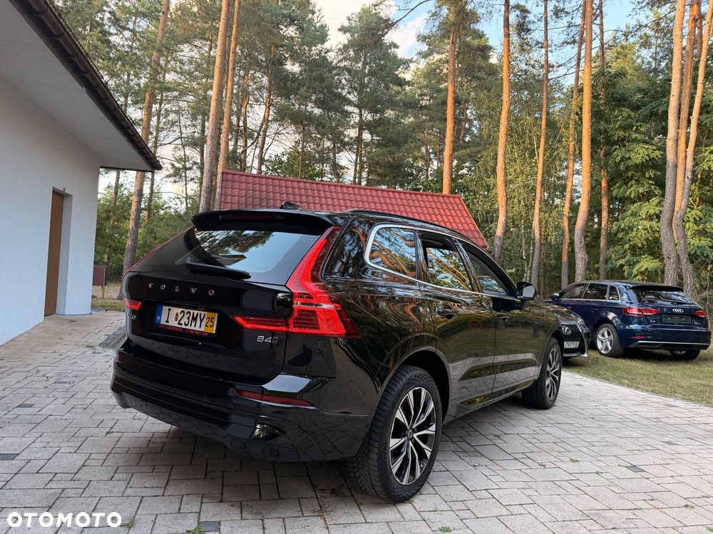 Volvo XC 60 B4 D AWD Geartronic Momentum Pro - 5