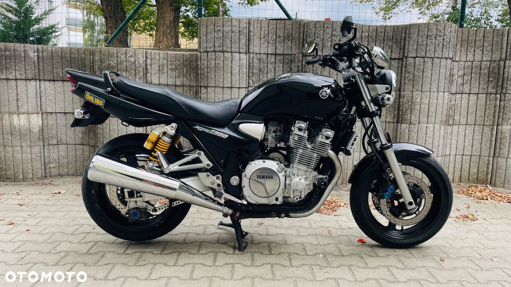 Yamaha XJR - 1