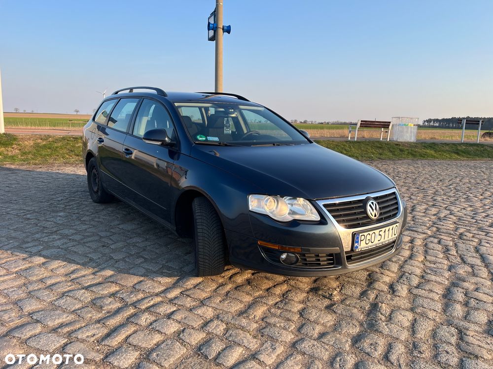 Volkswagen Passat 1.9 TDI Individual - 2