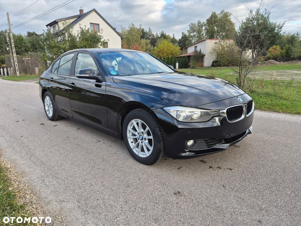 BMW Seria 3 320i - 2