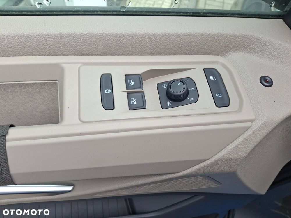 Volkswagen California - 17