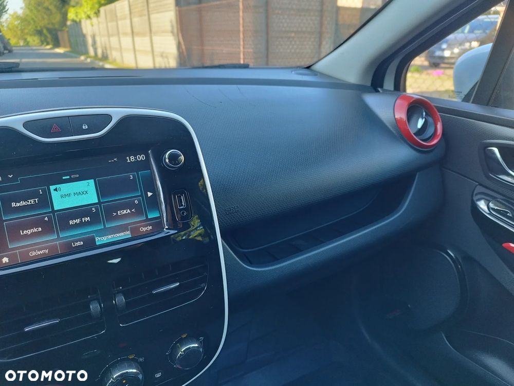 Renault Clio - 18