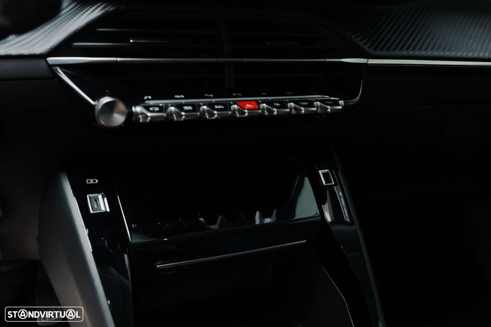 Peugeot 2008 1.2 PureTech Allure Pack EAT8 - 25