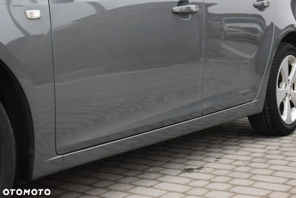 Chevrolet Cruze - 18