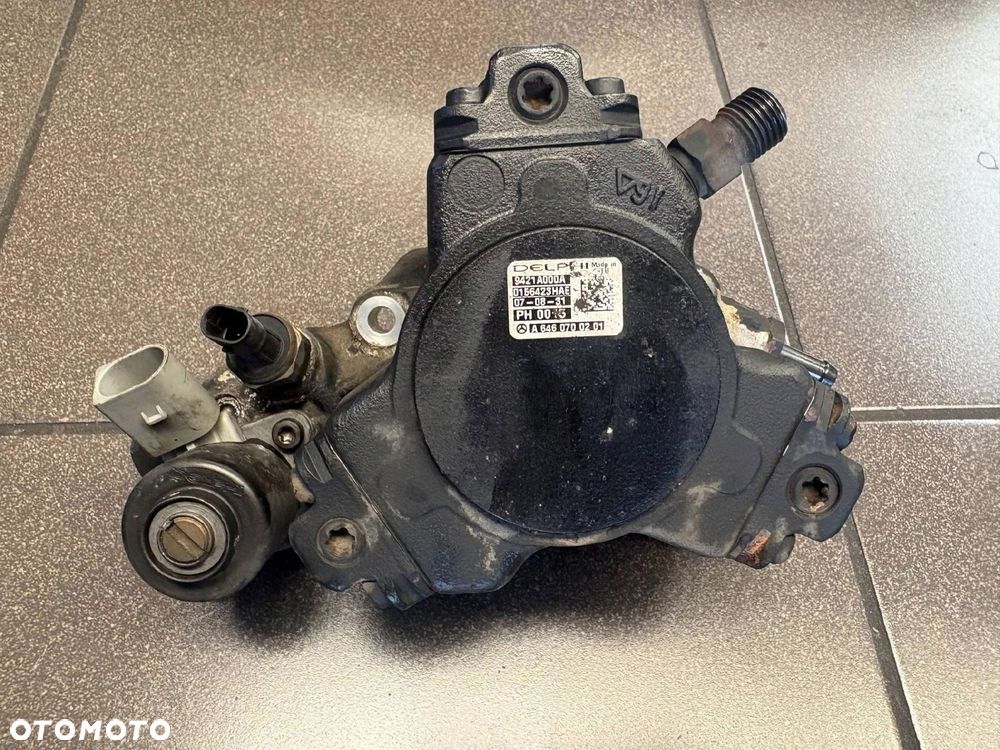 POMPA WTRYSKOWA 2.2 CDI MERCEDES DELPHI A6460700201 9421A000A - 1