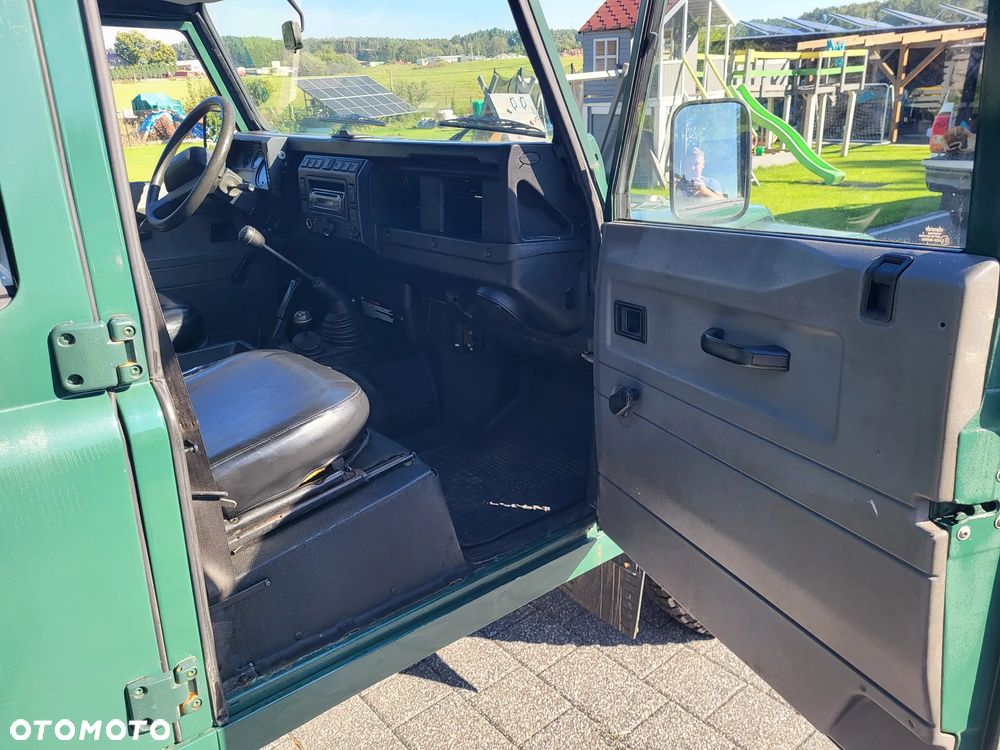 Land Rover Defender - 5