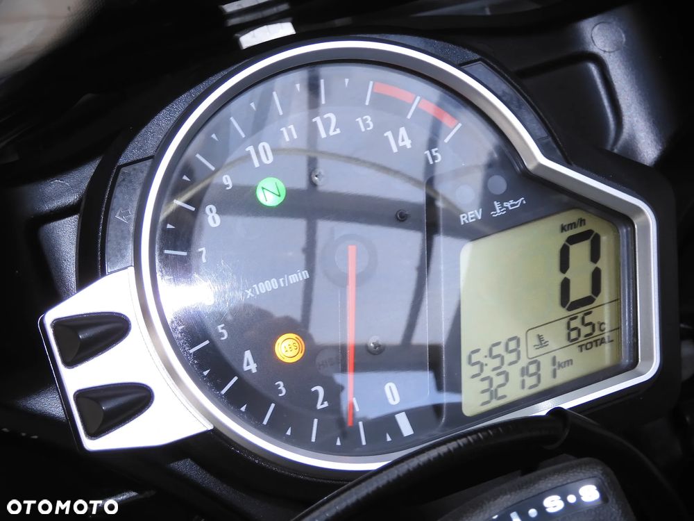 Honda CBR - 28