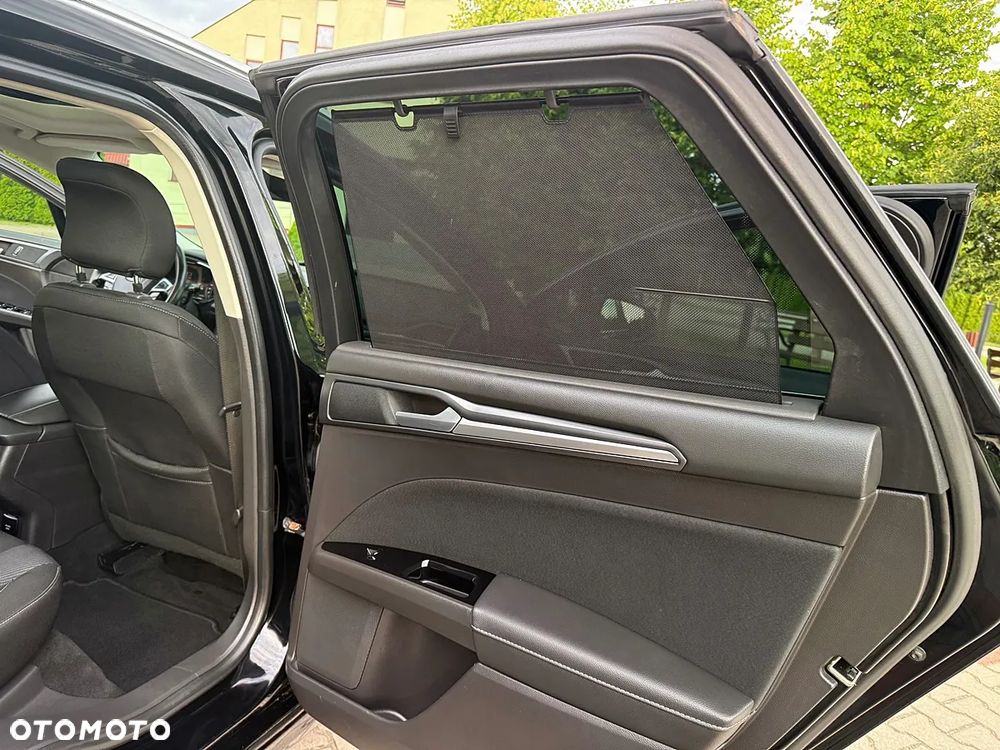 Ford Mondeo 2.0 TDCi Titanium PowerShift - 25