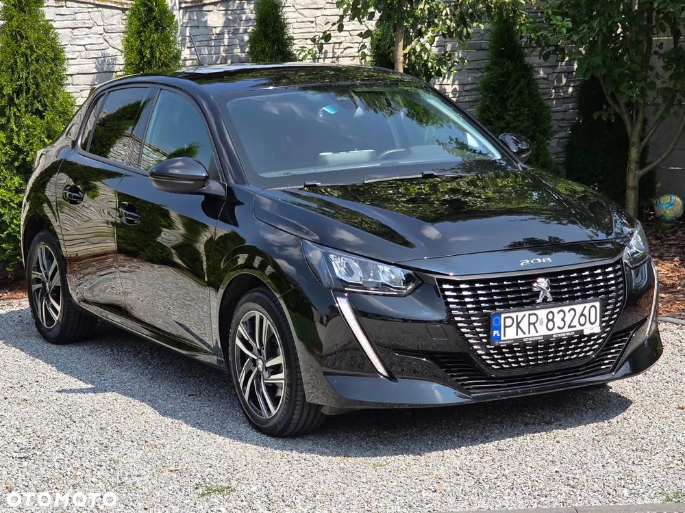 Peugeot 208 - 1
