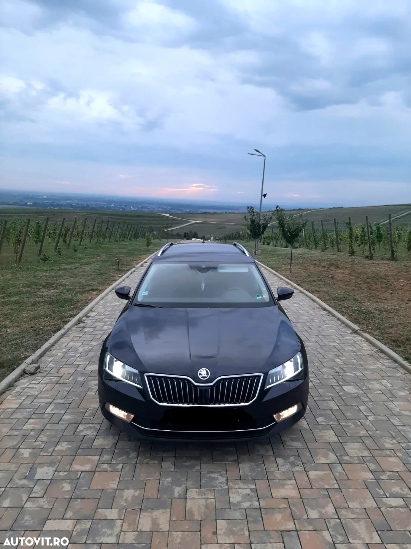 Skoda Superb 2.0 TDI DSG Style - 3