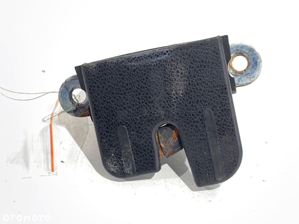 ZAMEK KLAPY TYŁ  VW GOLF V (1K1) 2003 - 2010 1.4 16V 55 kW [75 KM] benzyna 2003 - 2006 1K6827505E - 1