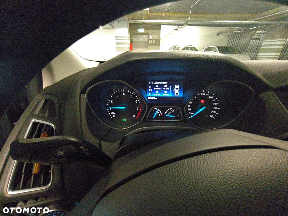 Ford Focus 1.6 FF Titanium - 8