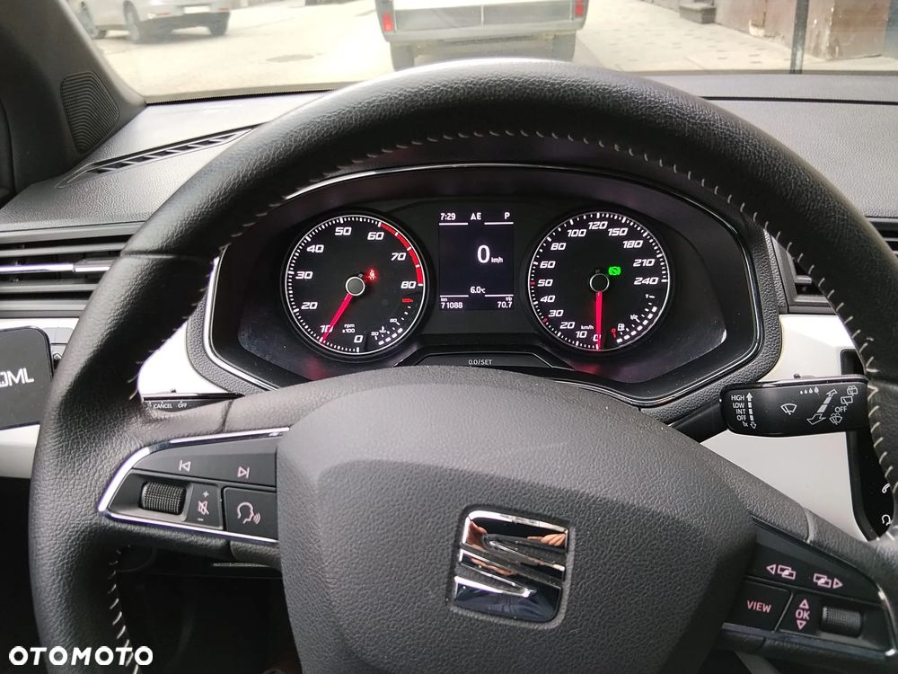 Seat Arona 1.0 TSI Xcellence S&S DSG - 17