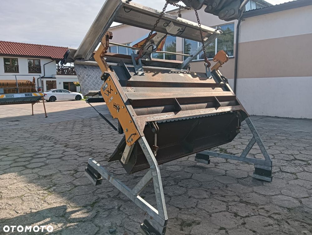 Posypywarka SECMAIR WKM zawieszana Rozsypywacz grysu Rozsiewacz piasku i soli - 1