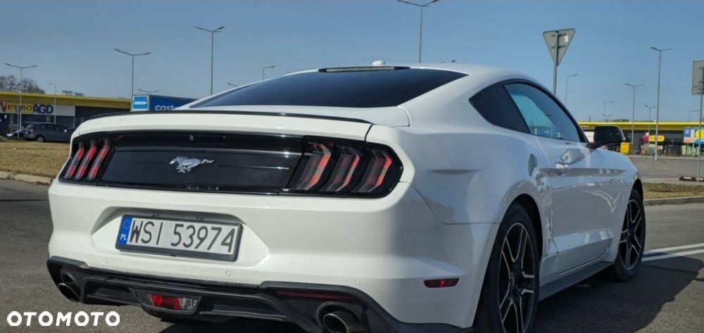 Ford Mustang 2.3 Eco Boost - 4