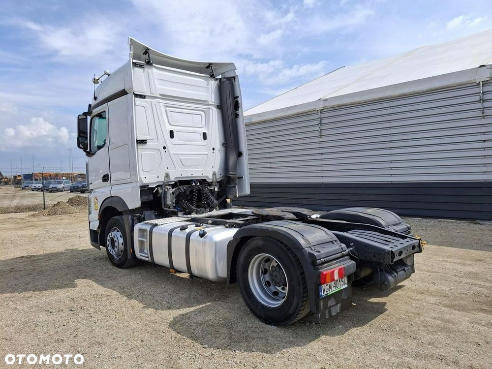Mercedes-Benz Actros - 8