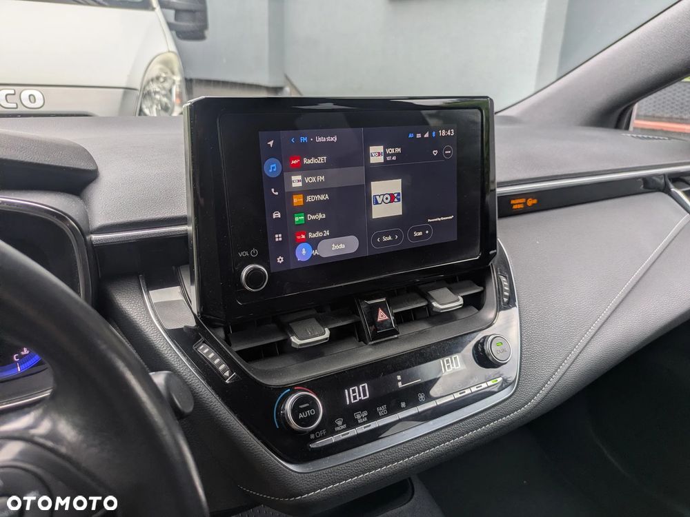 Toyota Corolla - 12