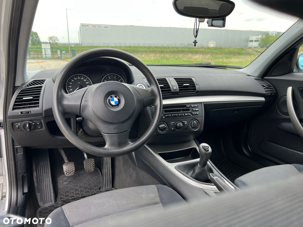 BMW Seria 1 - 12