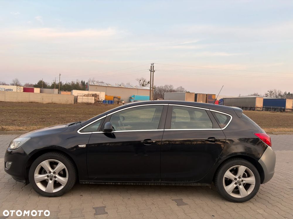 Opel Astra 1.4 T Cosmo - 8