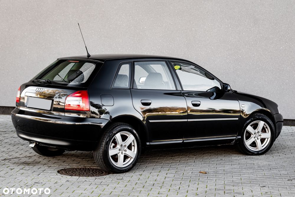 Audi A3 Sportback - 11