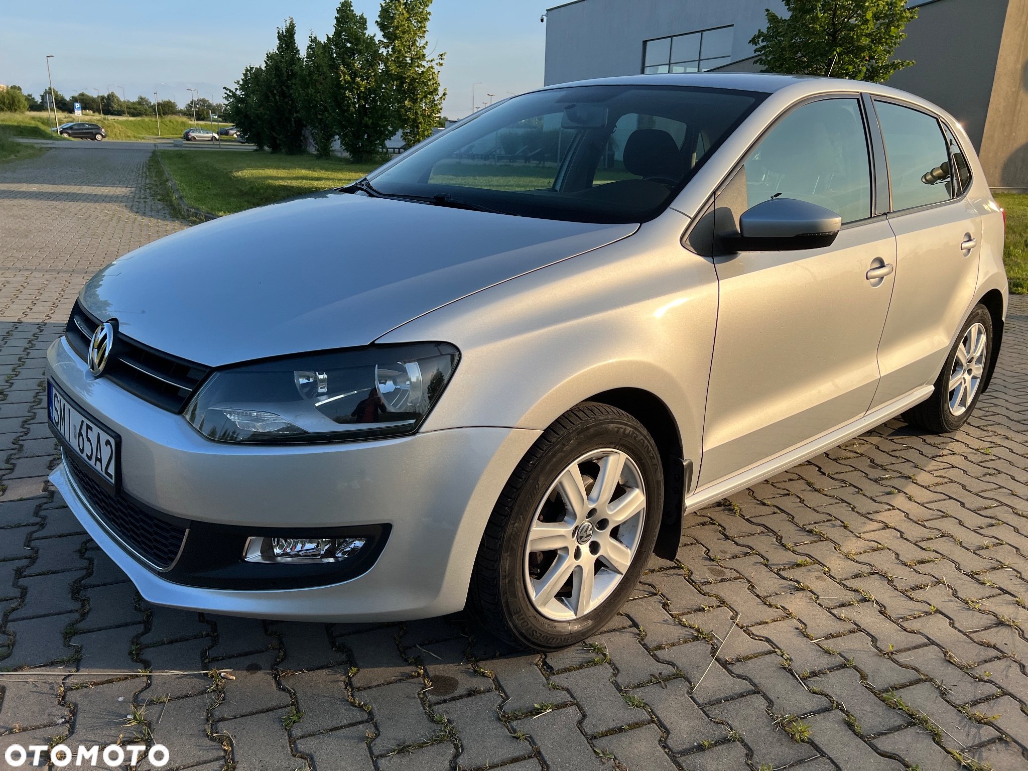 Volkswagen Polo 1.2 TSI Highline - 2