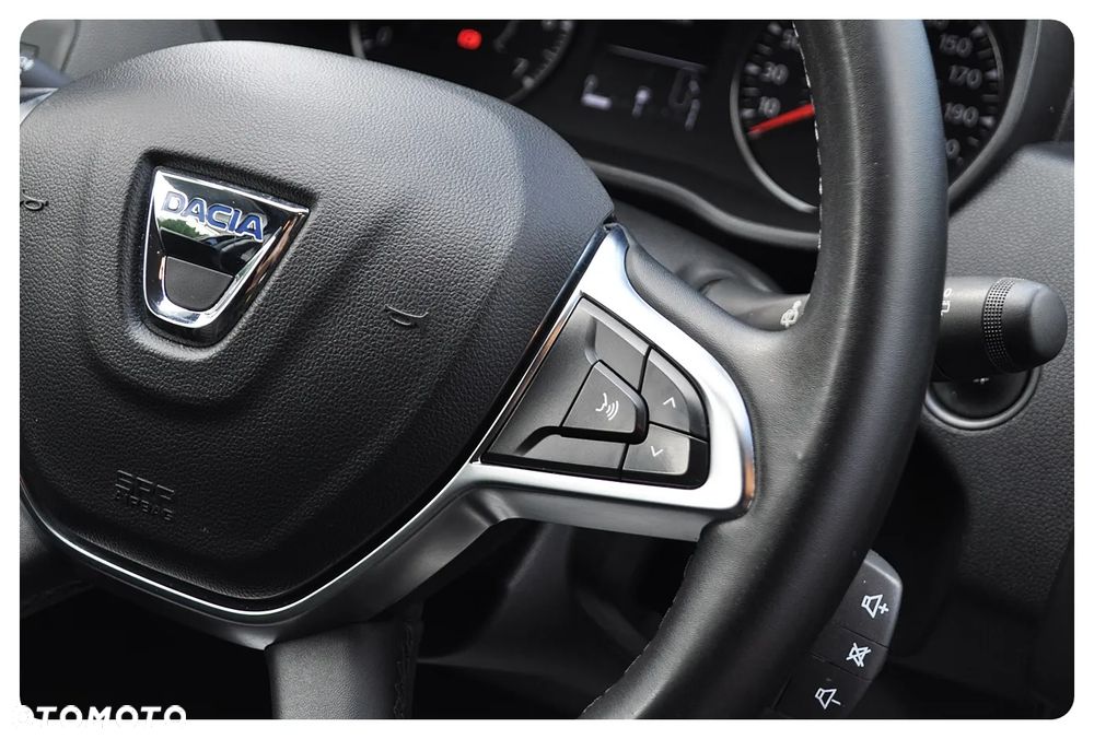 Dacia Duster 1.6 SCe Prestige - 37