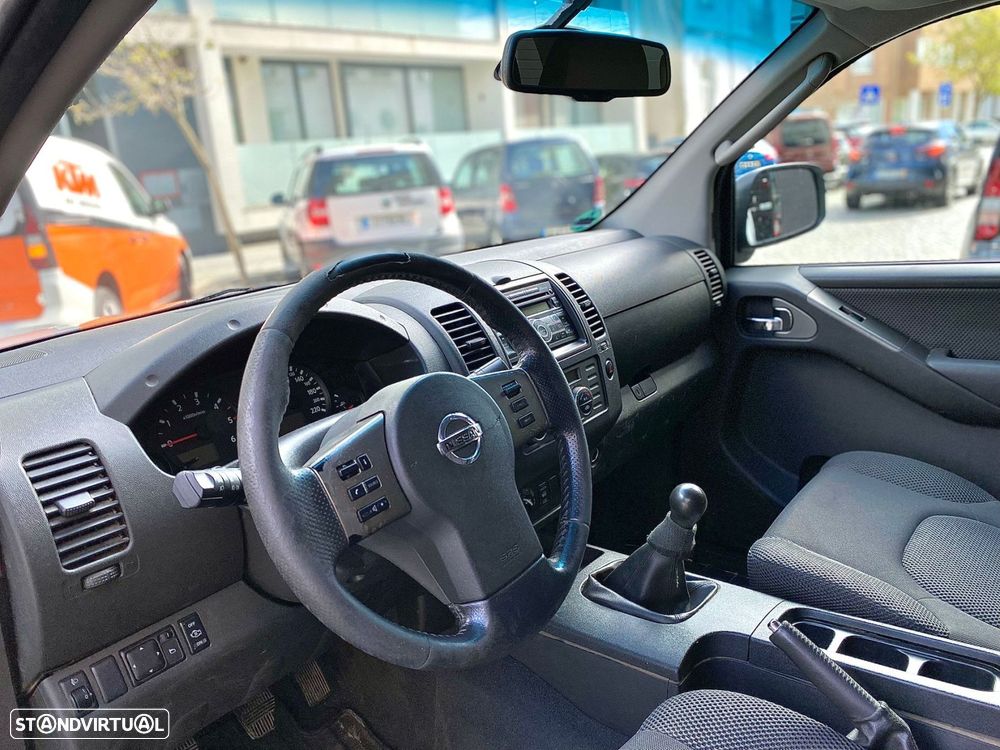 Nissan Navara 2.5 dCi CD LE - 15