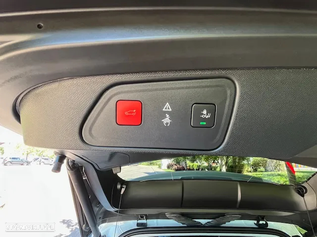 Peugeot 3008 1.5 BlueHDi Allure Pack EAT8 - 32