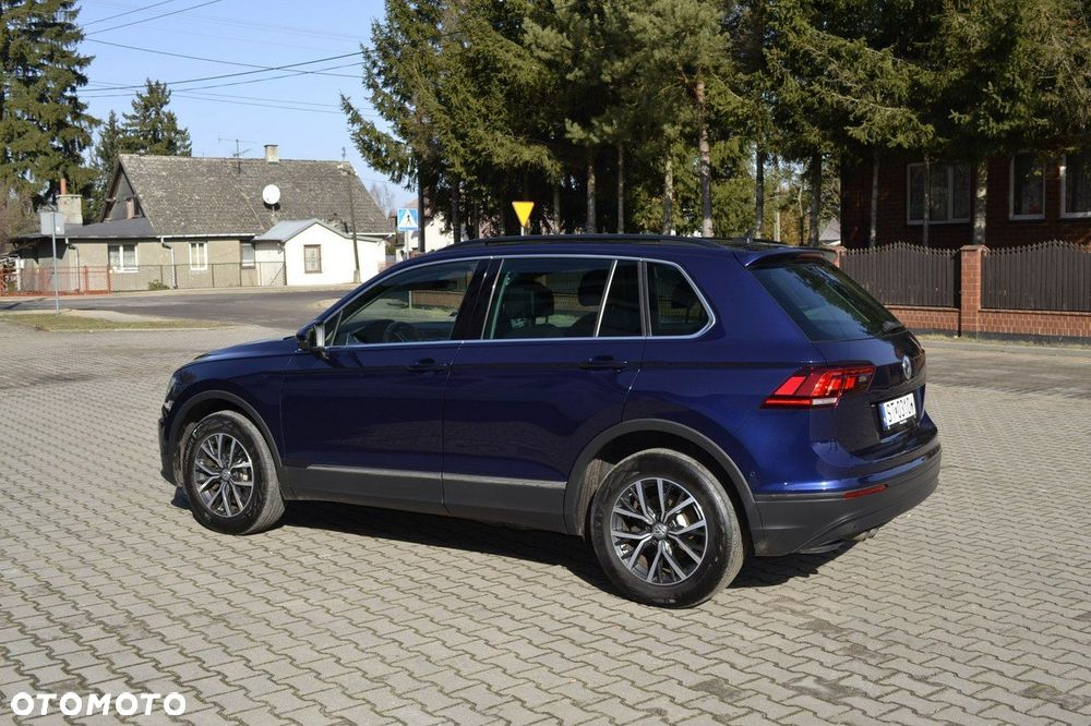 Volkswagen Tiguan - 12