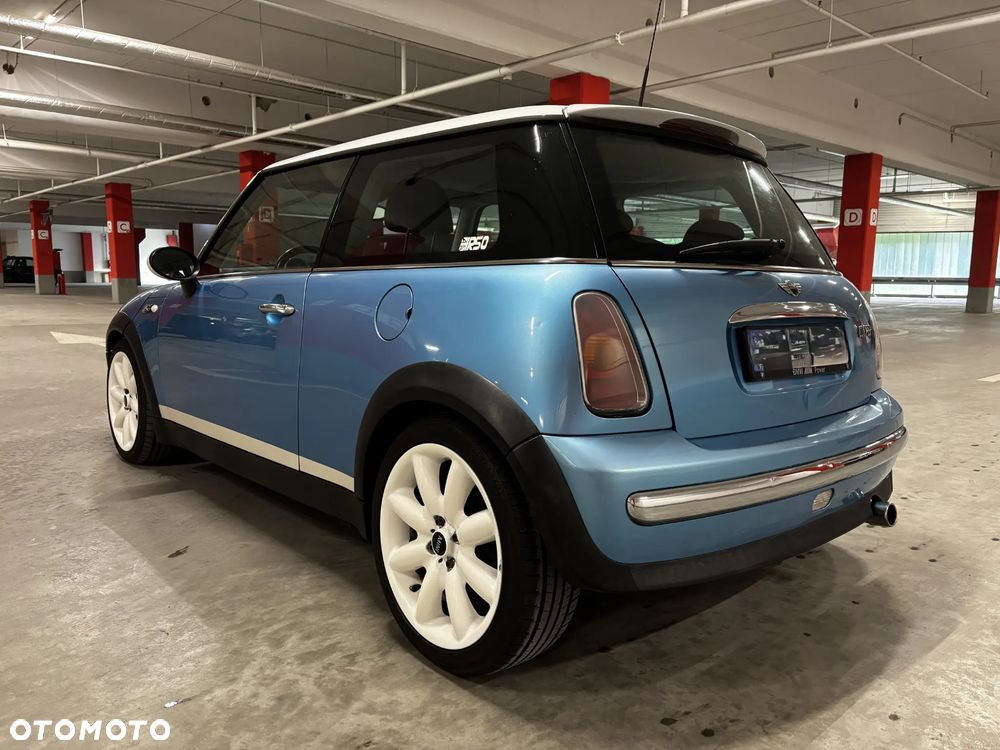 MINI Cooper Standard - 12