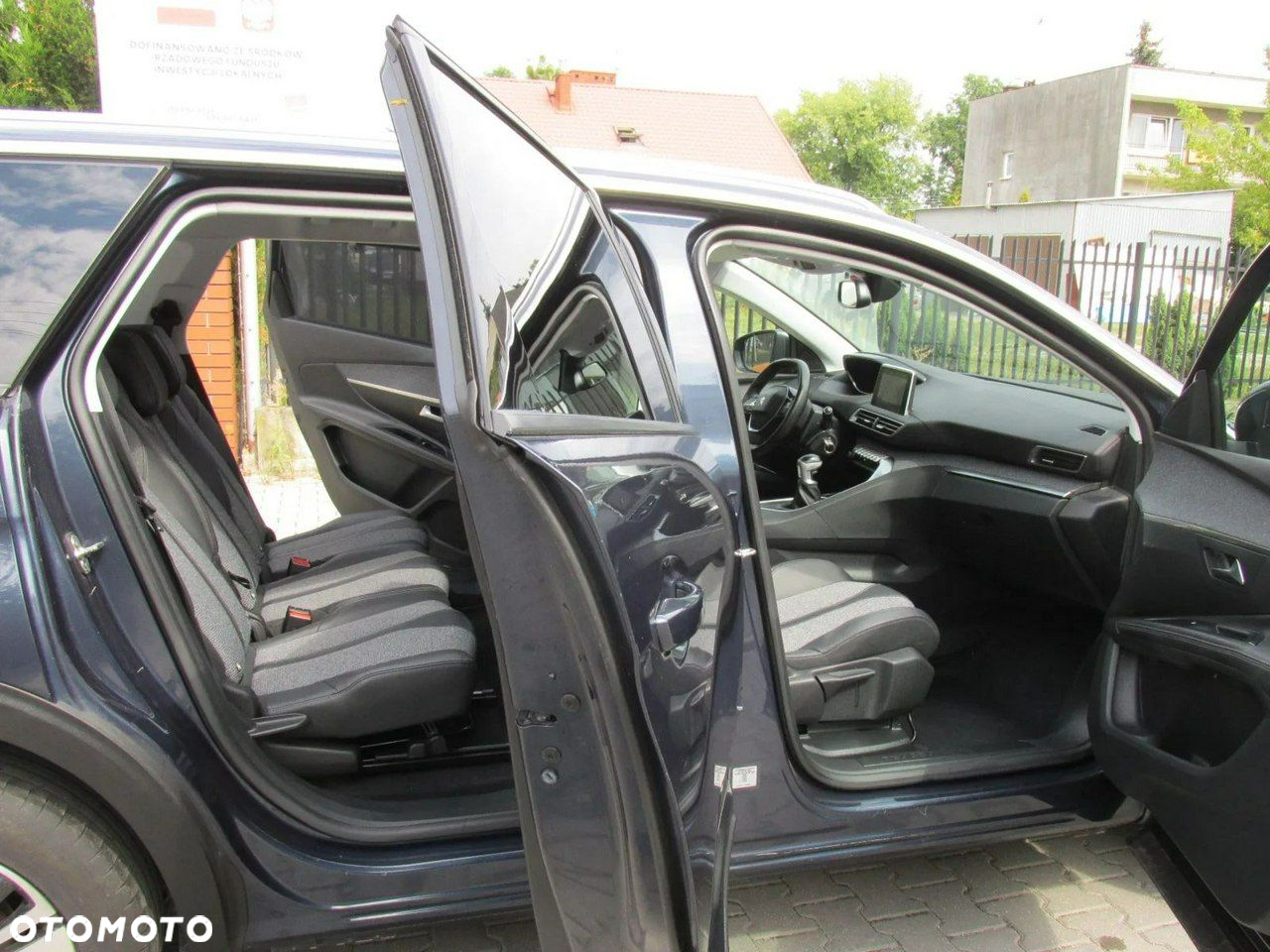 Peugeot 5008 1.5 BlueHDI Allure S&S - 9