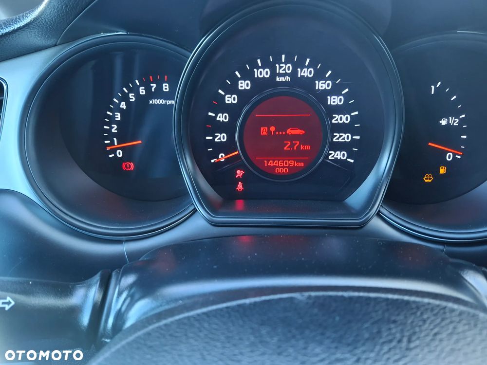 Kia Ceed 1.4 CVVT Dream Team Edition - 26