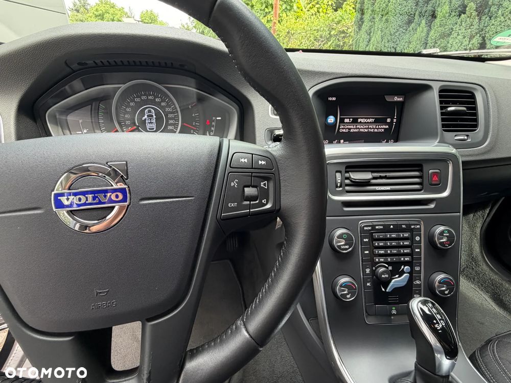Volvo V60 D2 Geartronic Summum - 27