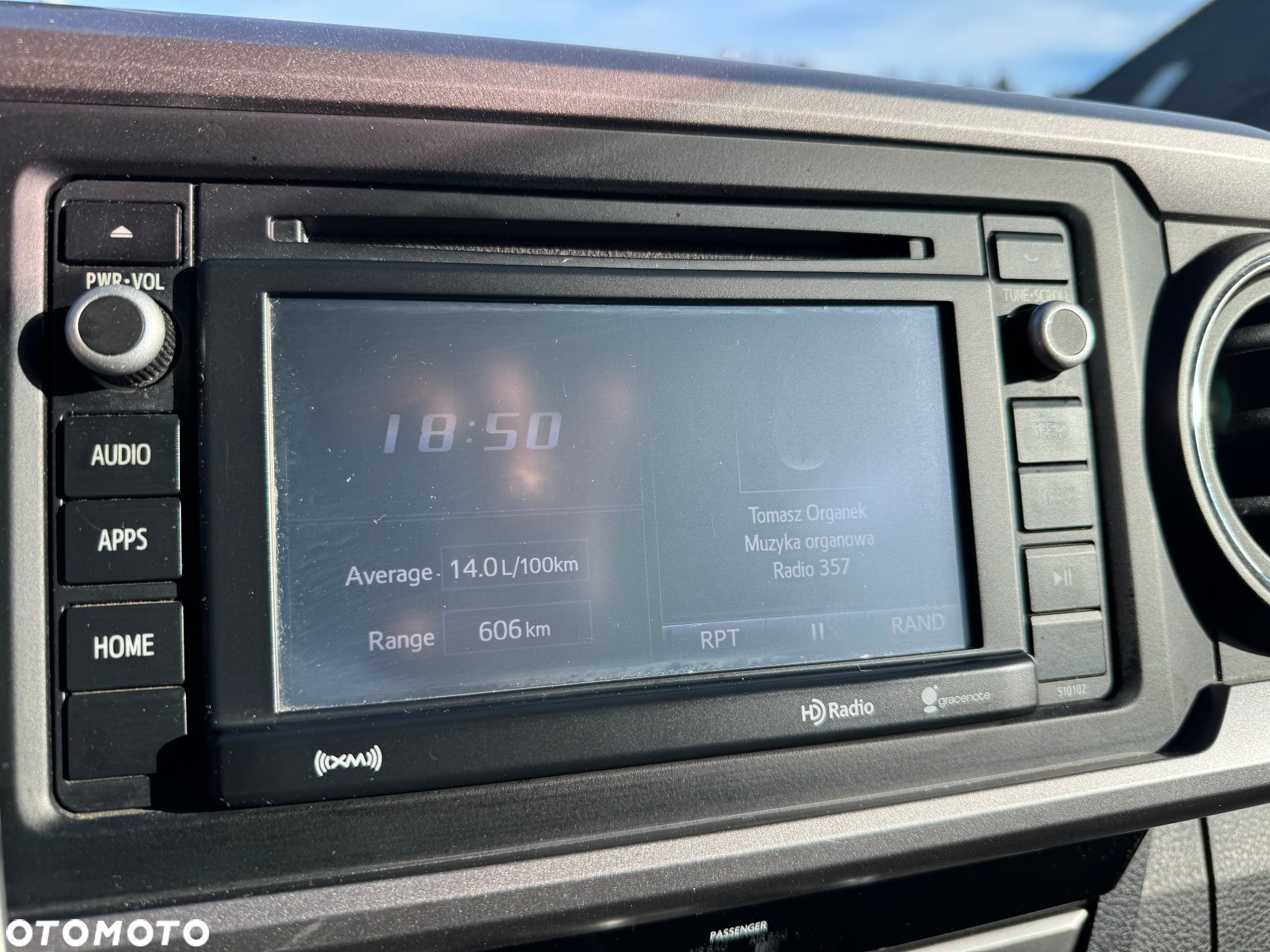 Toyota Tacoma - 12