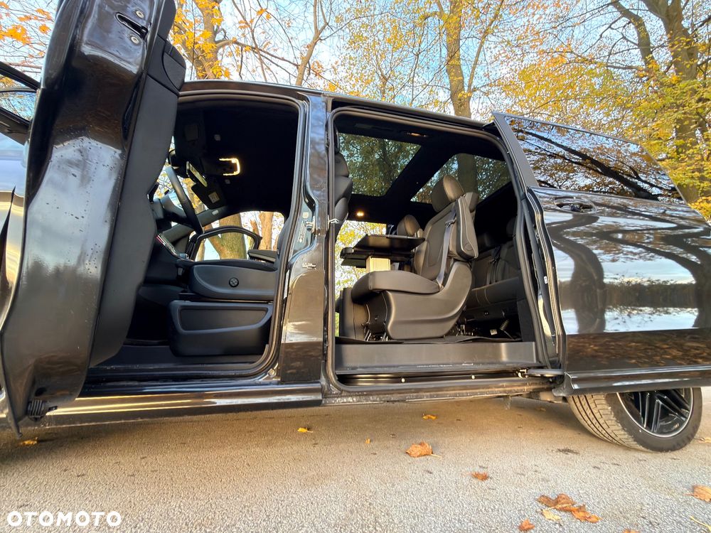 Mercedes-Benz V-Class 2025 photo 5