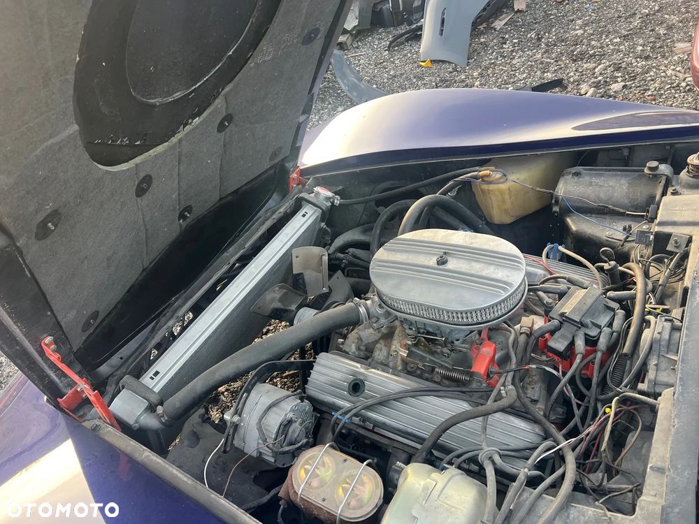 Chevrolet Corvette - 20