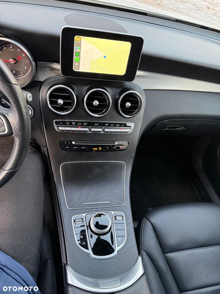 Mercedes-Benz GLC - 14