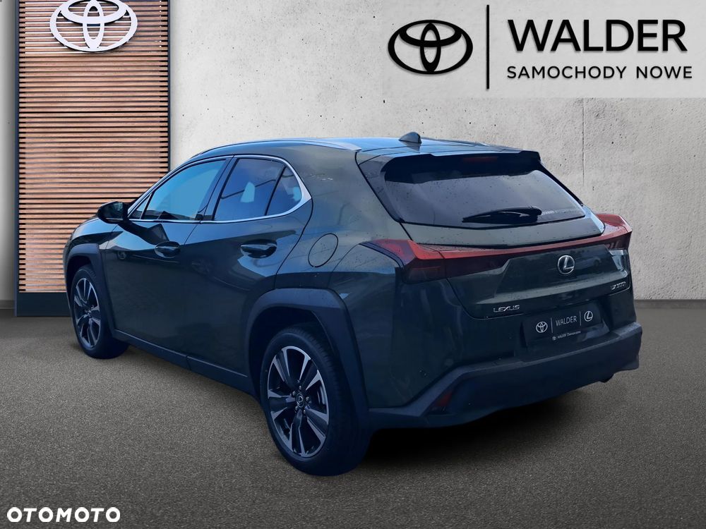 Lexus UX 300h Business - 3