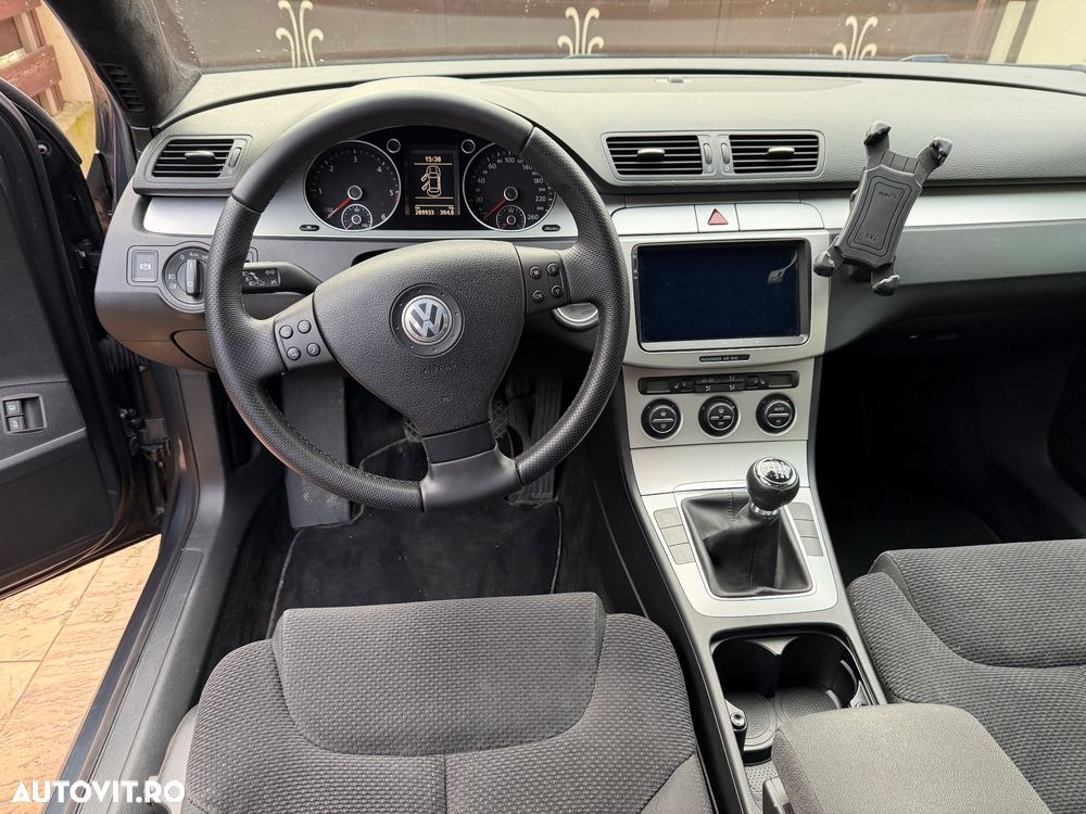 Volkswagen Passat 2.0 TDI Comfortline DPF - 13