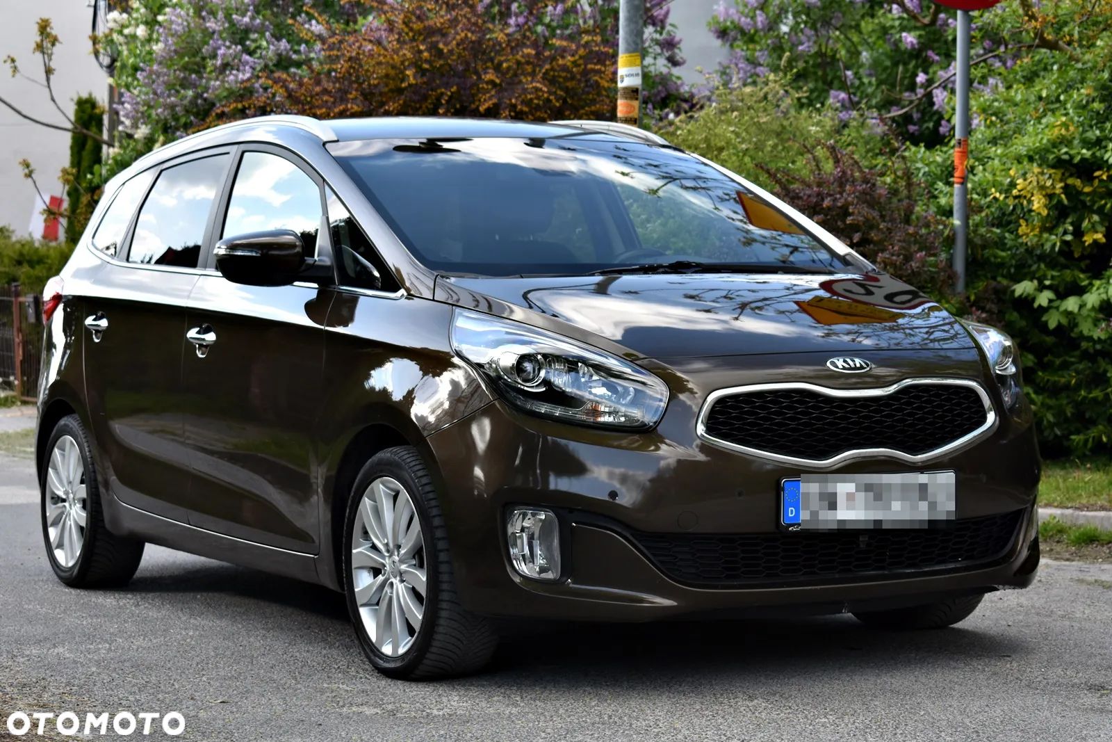 Kia Carens 1.7 CRDi Business Line - 1