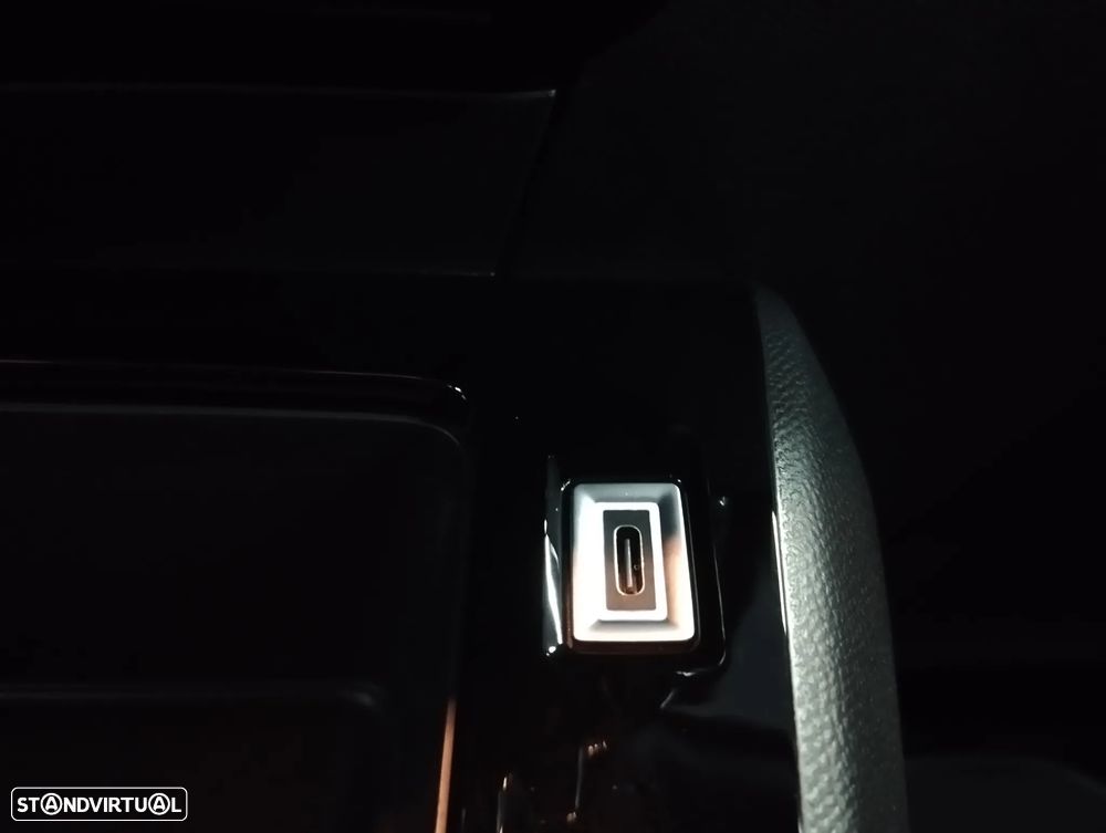 Peugeot 2008 1.2 PureTech Style - 32