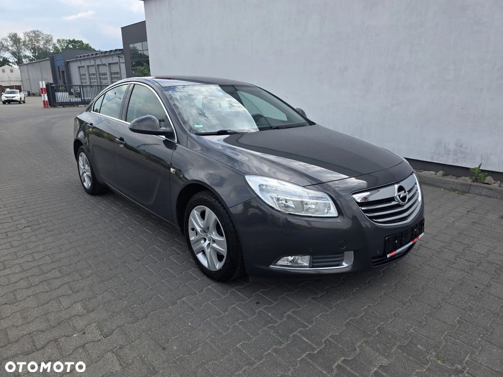 Opel Insignia - 1