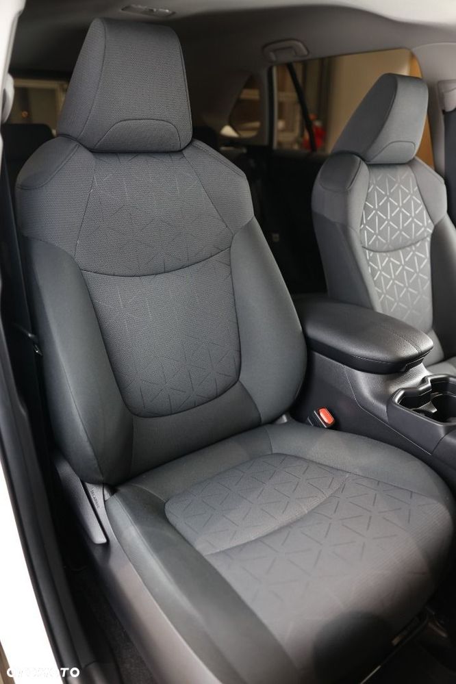 Toyota RAV4 - 36
