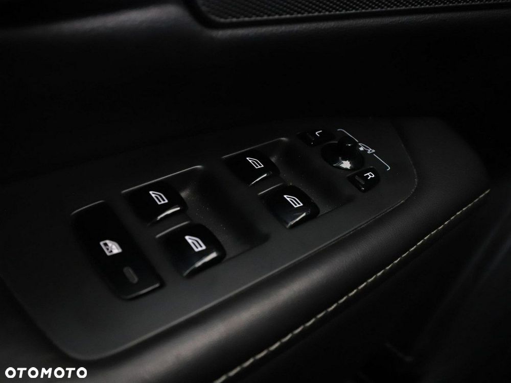 Volvo V90 D4 AWD Inscription - 36