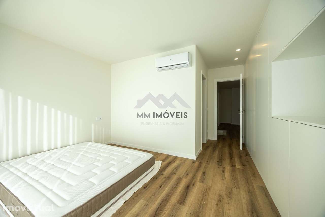 Moradia T4+1 | NOVA | Matosinhos | Terraços | Garagem Box - Grande imagem: 5/54