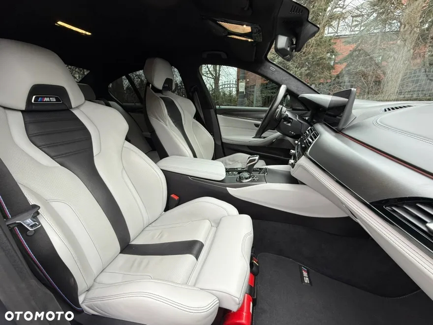 BMW M5 Competition - 15