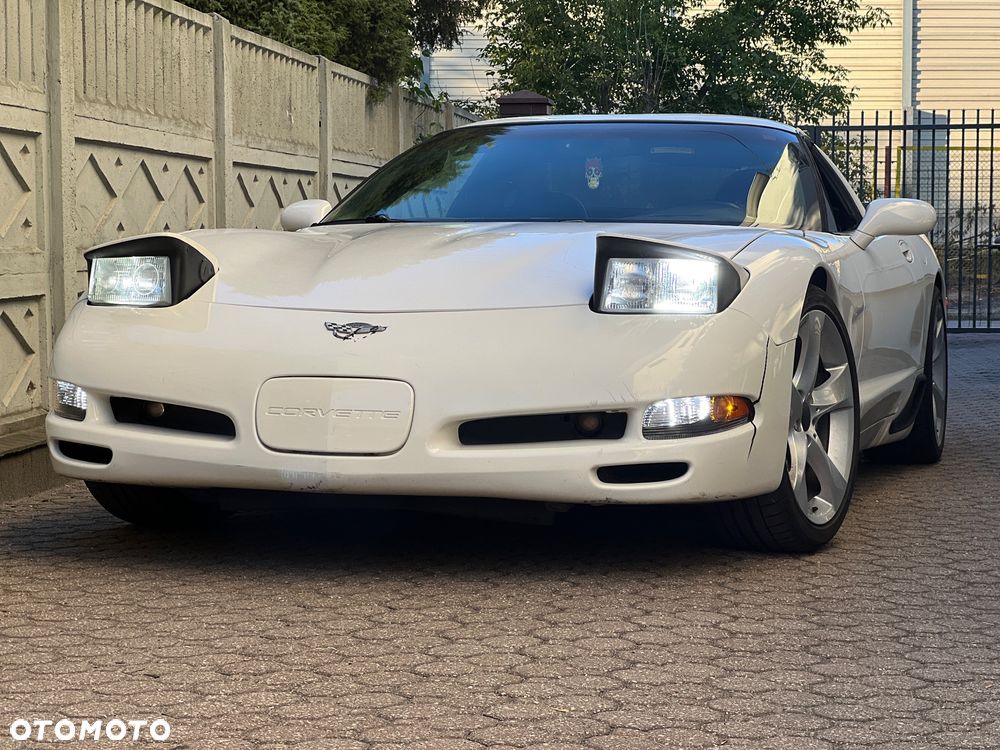 Chevrolet Corvette - 3